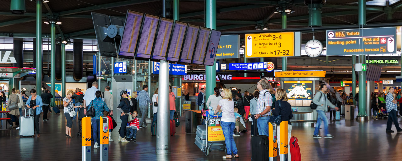 Paneles de información a pasajeros en aeropuertos - Grupo Servyre